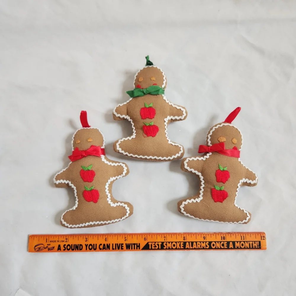 Vintage Handmade Stuffed Gingerbread Man Ornaments